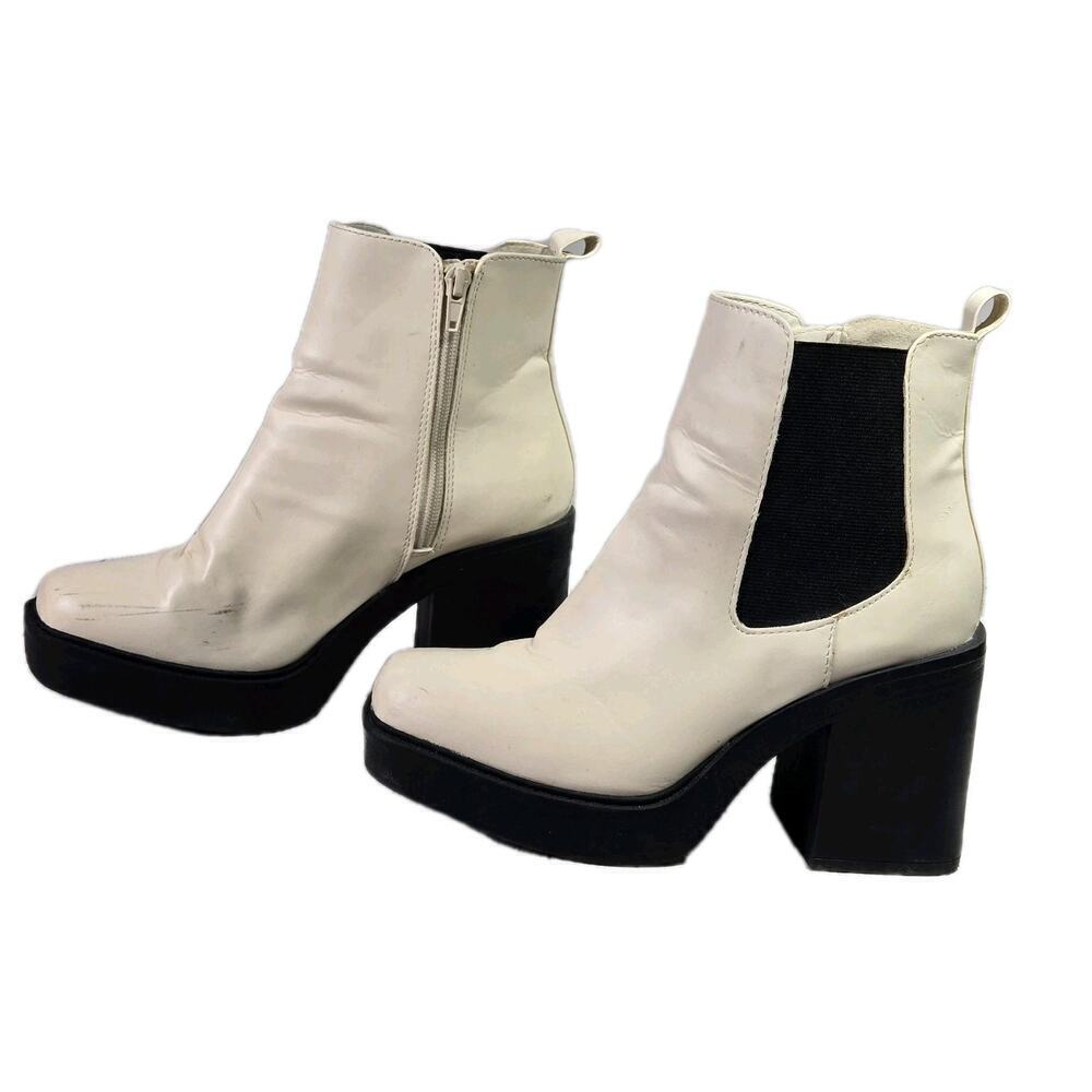 Mia Boots Womens 6.5 Gwyn Chelsea Platform Zip Ankle Bootie White Faux Leather